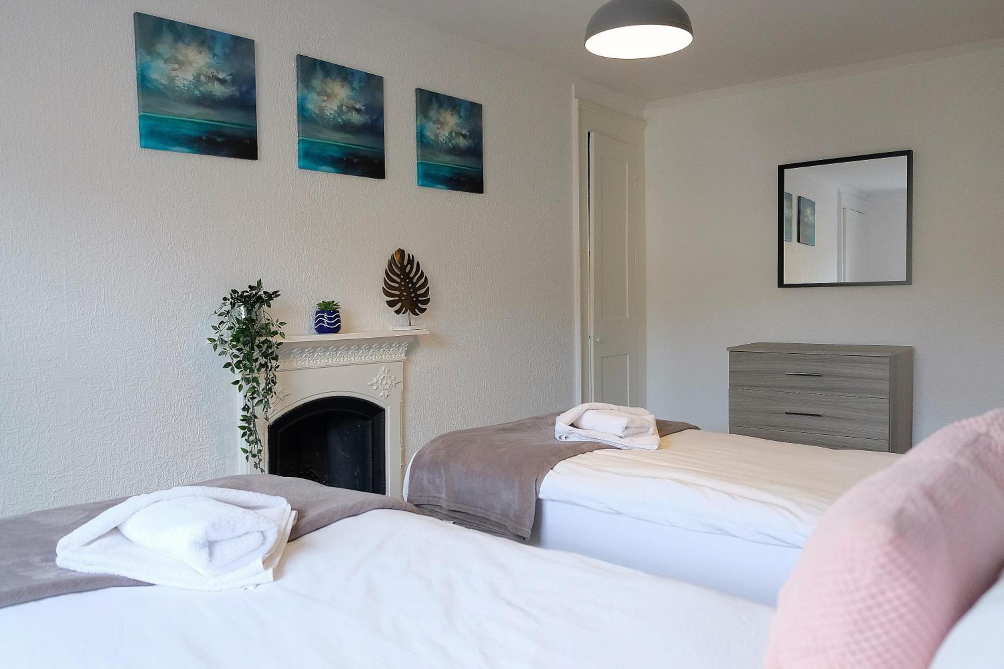 Spacious Georgian 3Bedroom Apartment- 10 Minute Walk To The River Avon, Roman Baths And Bath Abbey Eksteriør billede